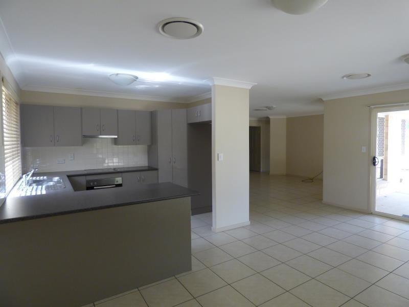 21 Nott Street, Moura QLD 4718