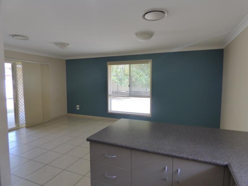 21 Nott Street, Moura QLD 4718