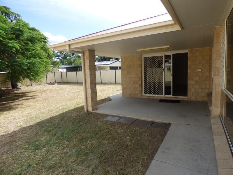 21 Nott Street, Moura QLD 4718