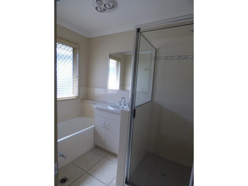 21 Nott Street, Moura QLD 4718