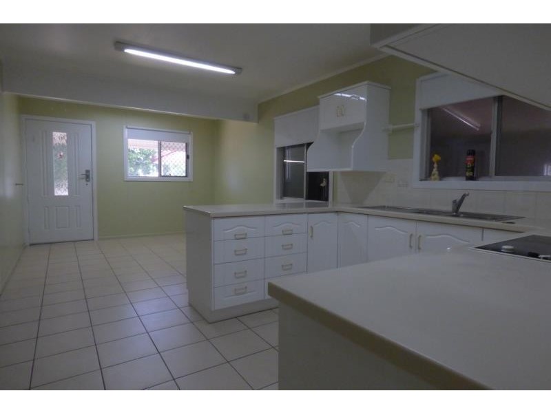 15 Gerard Street, Biloela QLD 4715