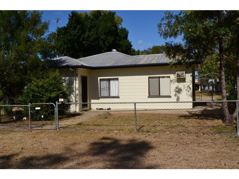 13 Bell Street, Biloela QLD 4715
