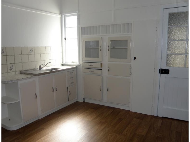 24 Bell Street, Biloela QLD 4715