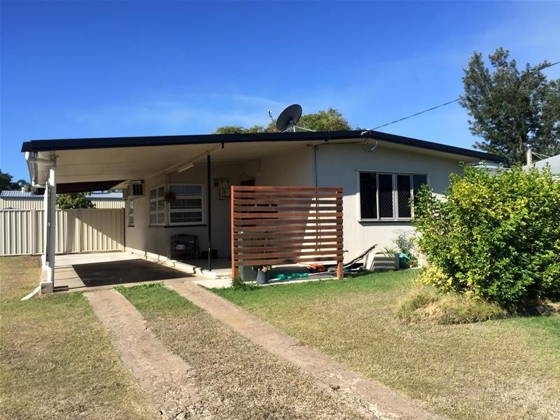 120 Kariboe Street, Biloela QLD 4715