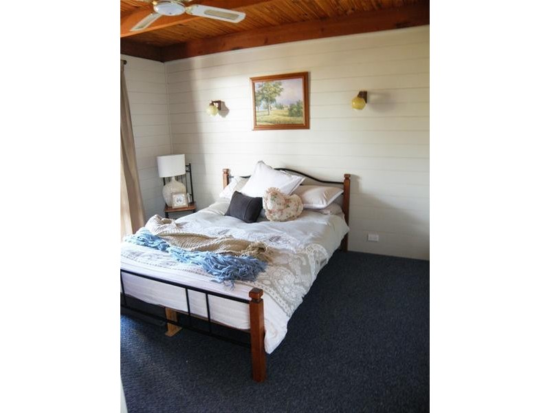 2 Oxley Avenue, Biloela QLD 4715