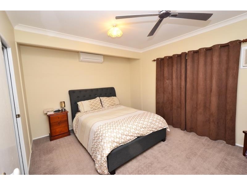 15 Hills Avenue, Biloela QLD 4715