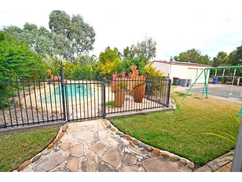 15 Hills Avenue, Biloela QLD 4715