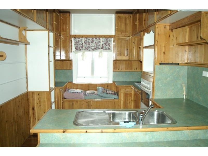 30 Rainbow Street, Biloela QLD 4715