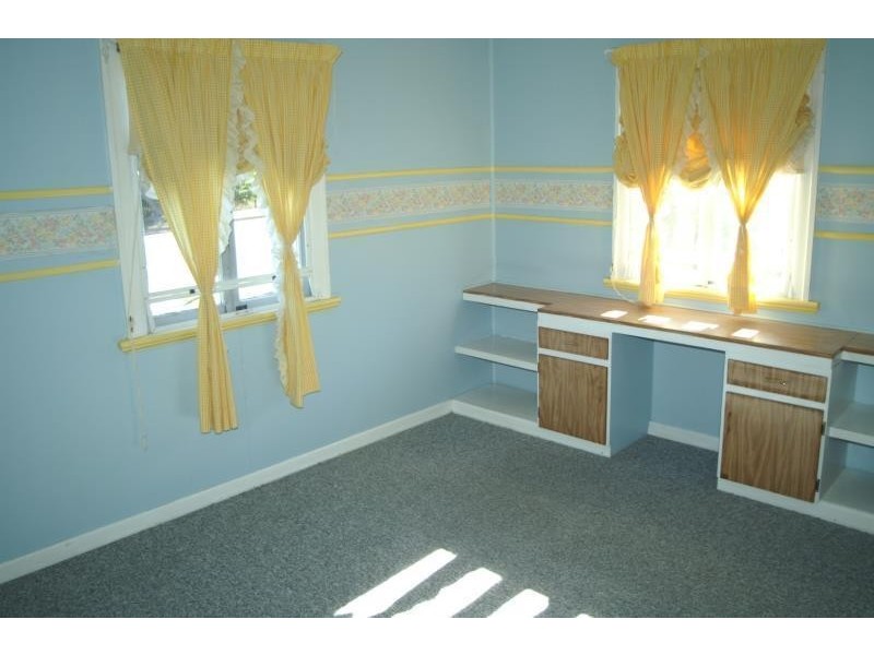 30 Rainbow Street, Biloela QLD 4715