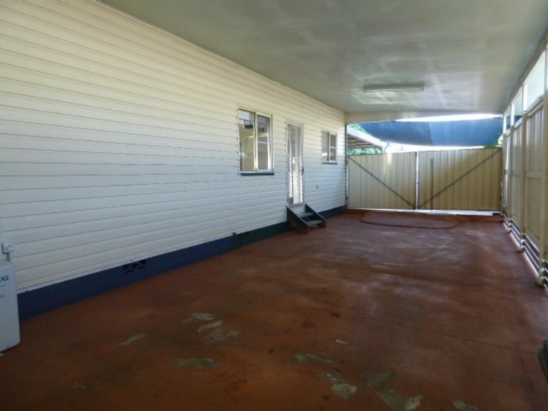 154 Kroombit Street, Biloela QLD 4715