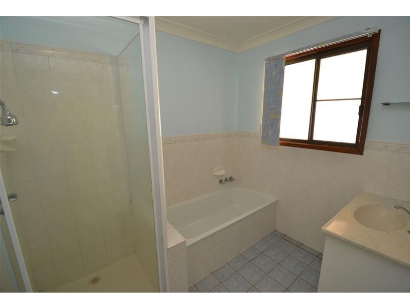 8 Austen Street, Thangool QLD 4716