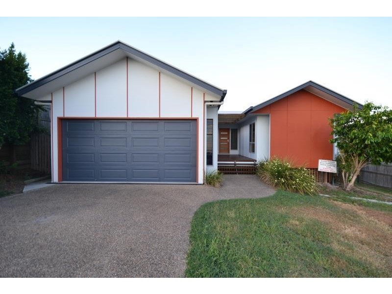 15 Valley View Drive, Biloela QLD 4715