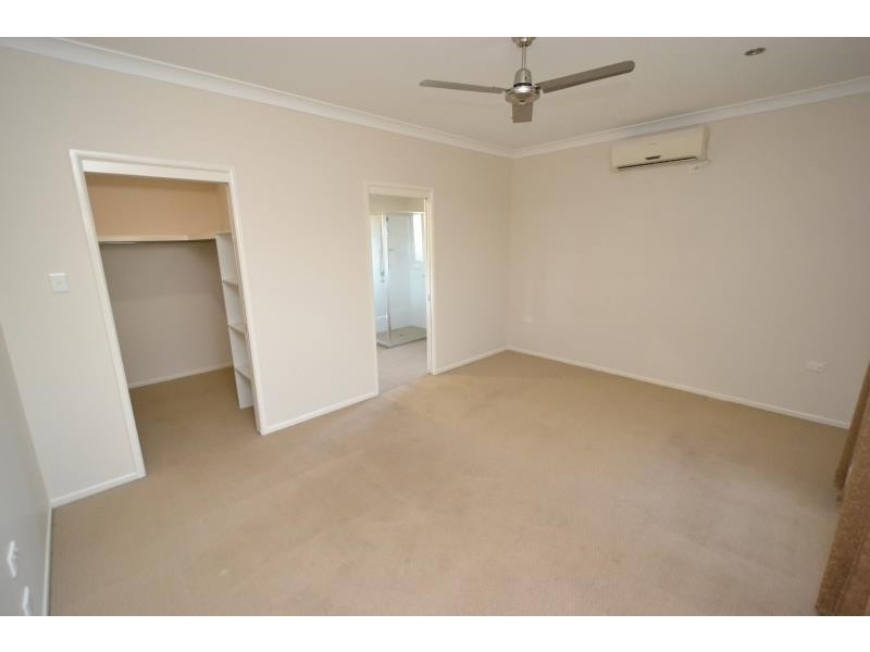 15 Valley View Drive, Biloela QLD 4715