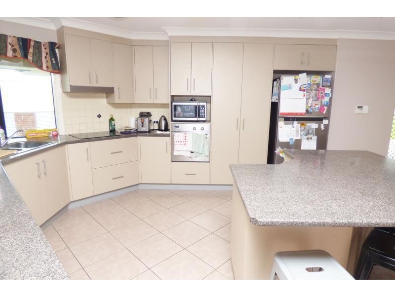 17 Michael Drive, Biloela QLD 4715