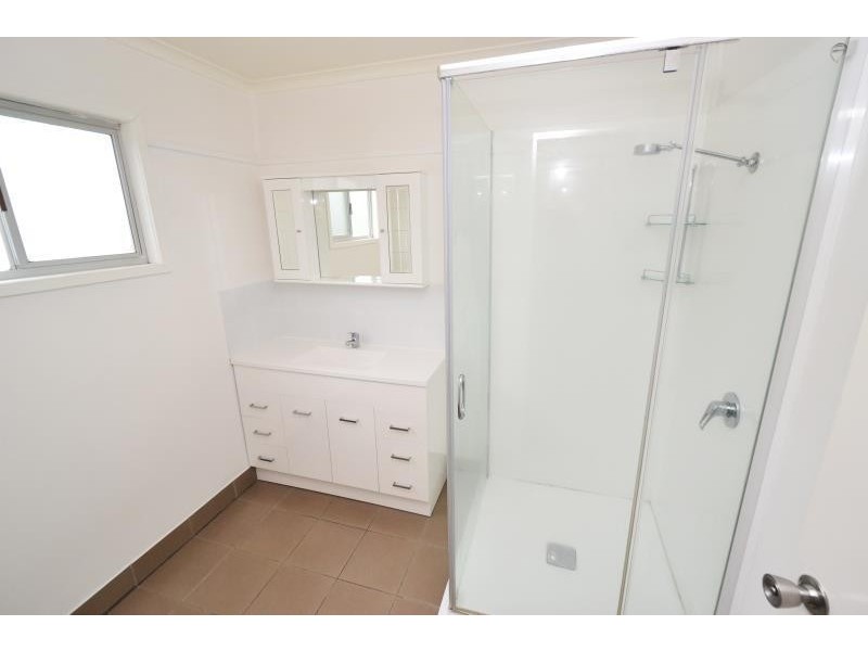 76 Kroombit Street, Biloela QLD 4715