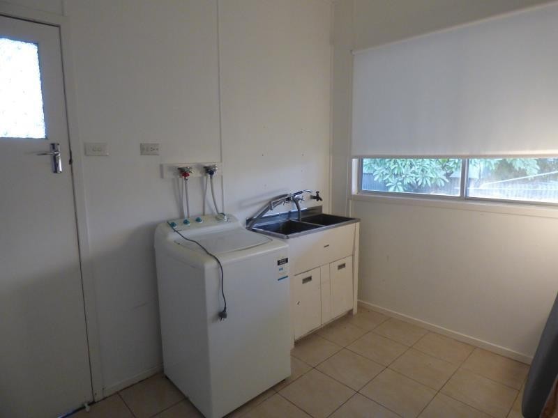 25 Dawson Highway, Moura QLD 4718