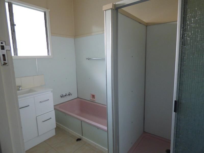 25 Dawson Highway, Moura QLD 4718