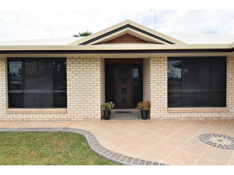 42 Paroz Crescent, Biloela QLD 4715