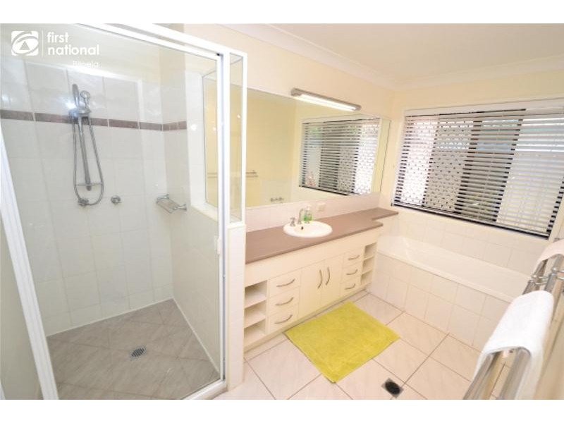 42 Paroz Crescent, Biloela QLD 4715