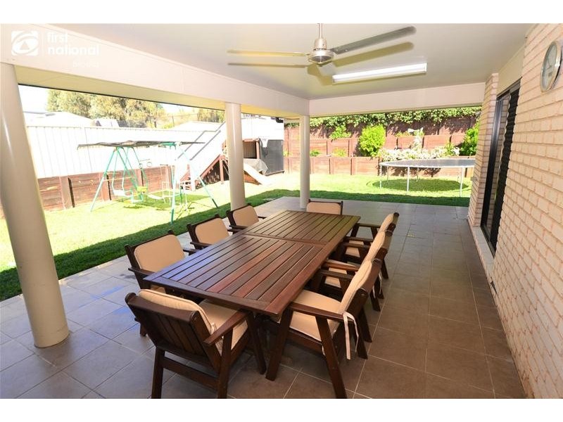 42 Paroz Crescent, Biloela QLD 4715