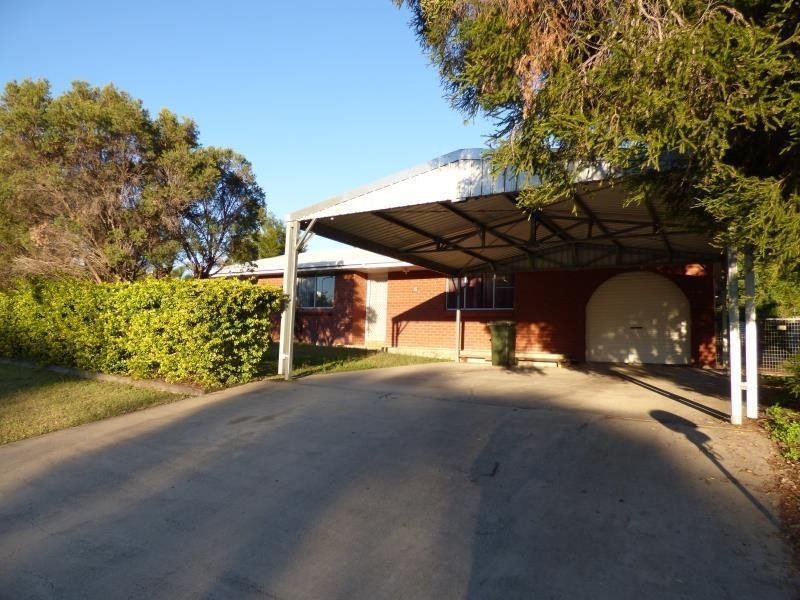 15 Lawrence Street, Biloela QLD 4715