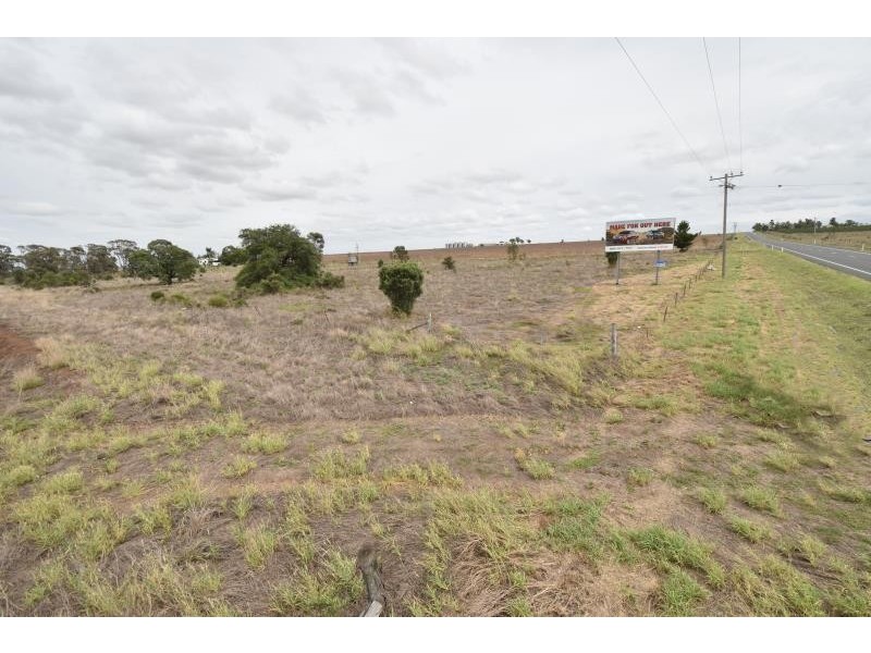 11208 Dawson Highway, Dakenba QLD 4715