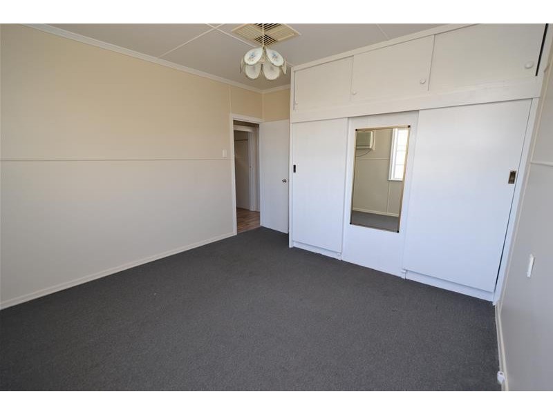 128 Kariboe Street, Biloela QLD 4715