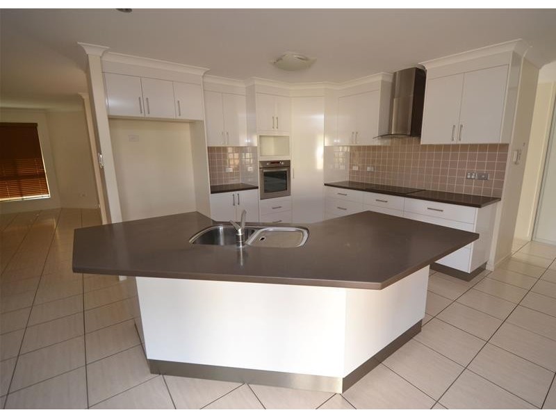 11 Brigalow Way, Biloela QLD 4715