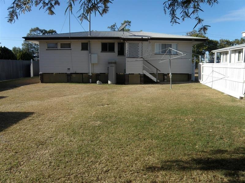 3 Lookerbie Street, Biloela QLD 4715