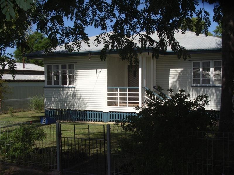 3 Kariboe Street, Biloela QLD 4715