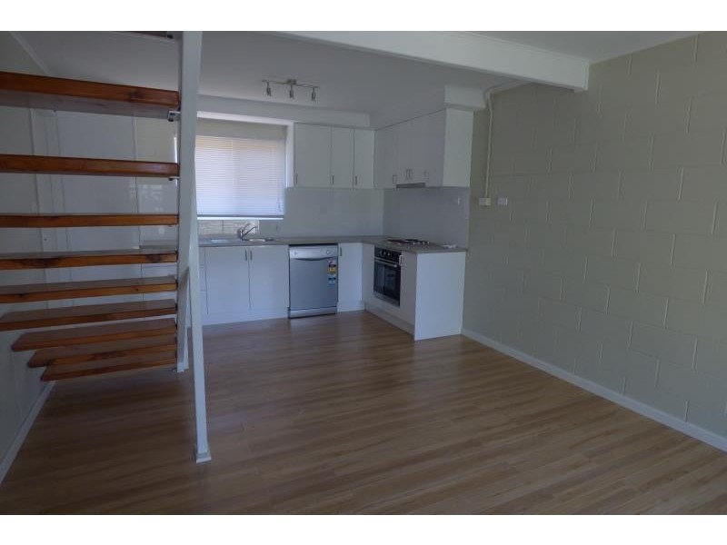 3/22-24 Dawson Highway, Biloela QLD 4715