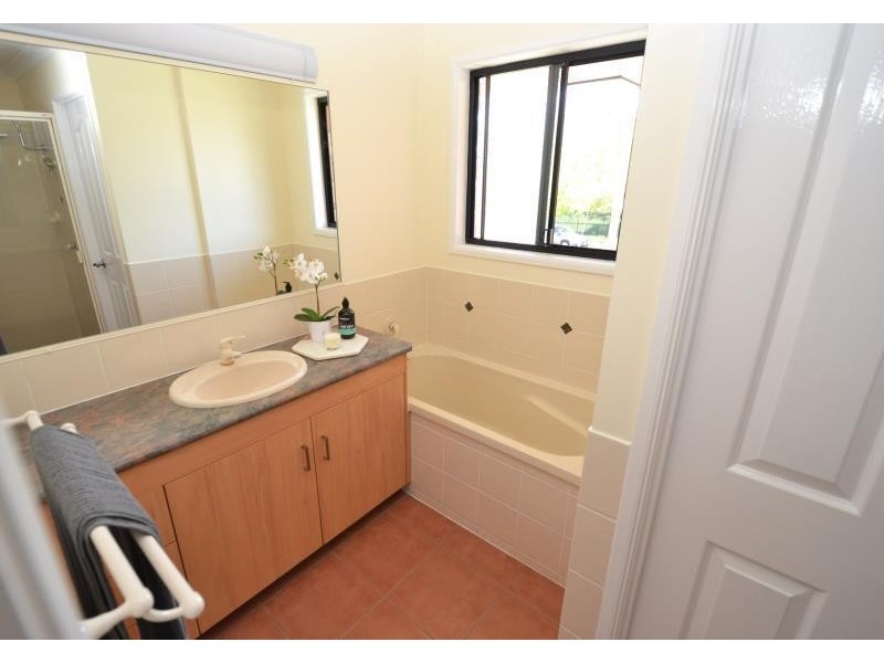 3 Paroz Crescent, Biloela QLD 4715