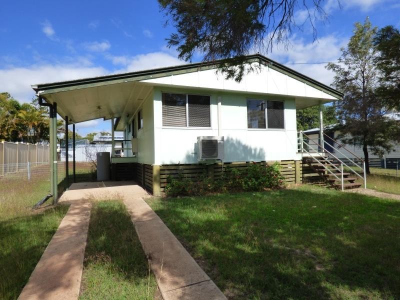 10 Dee Street, Biloela QLD 4715