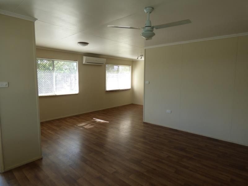 10 Dee Street, Biloela QLD 4715