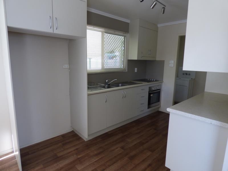 10 Dee Street, Biloela QLD 4715