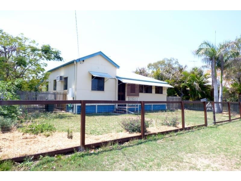 100 Kariboe Street, Biloela QLD 4715