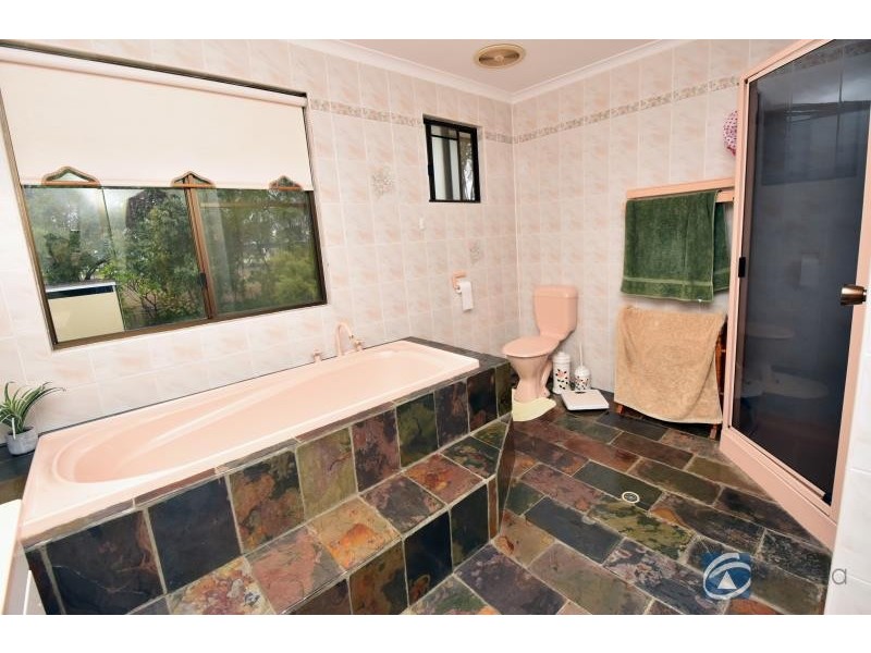 10 Lookerbie Street, Biloela QLD 4715