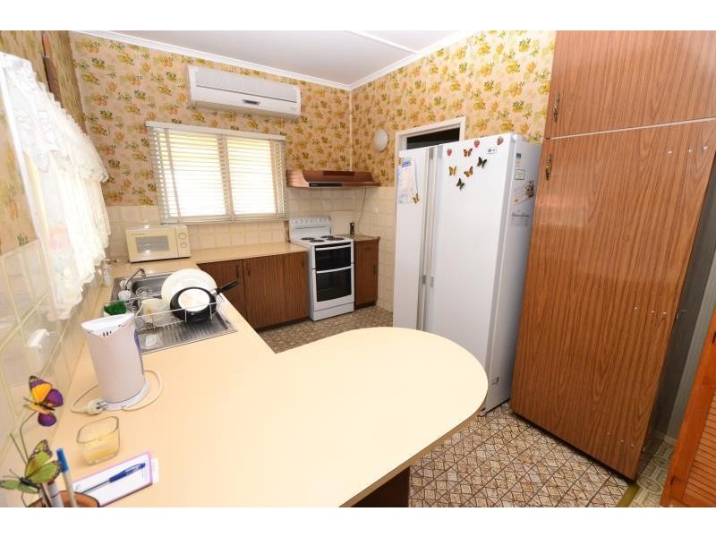 1 Kariboe Street, Biloela QLD 4715