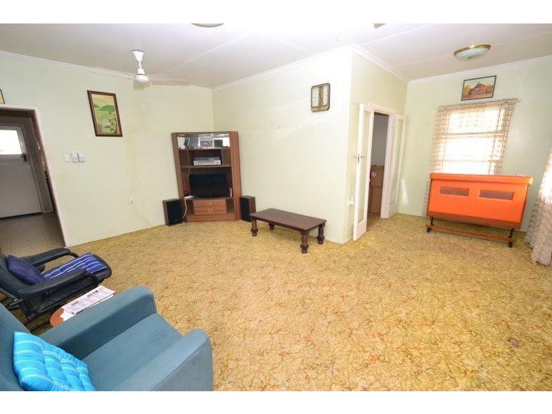 1 Kariboe Street, Biloela QLD 4715