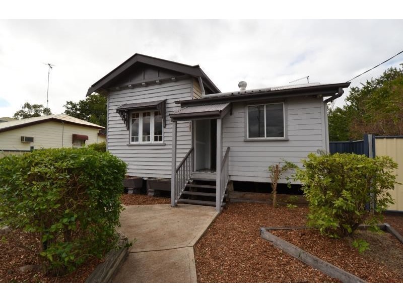 90 Kariboe Street, Biloela QLD 4715