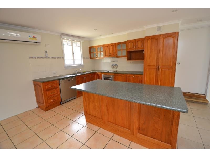 90 Kariboe Street, Biloela QLD 4715