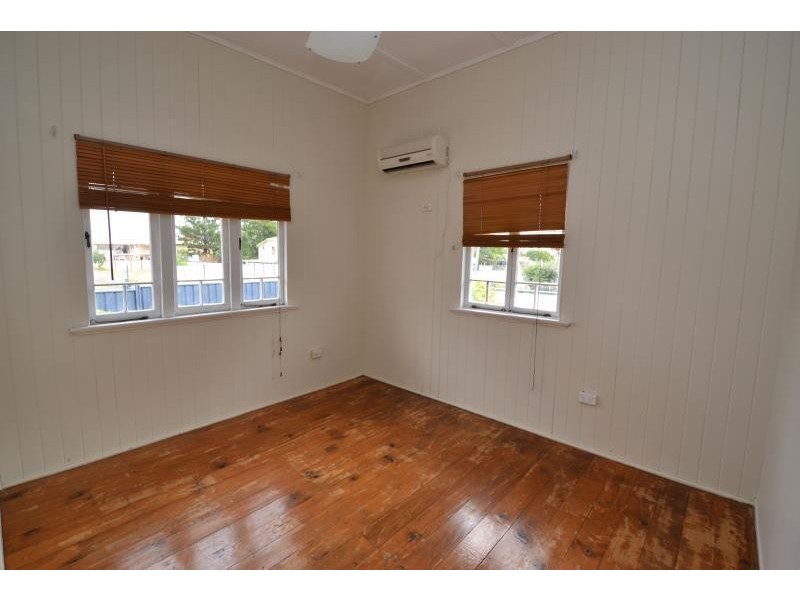 90 Kariboe Street, Biloela QLD 4715