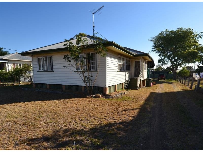 77 Rainbow Street, Biloela QLD 4715