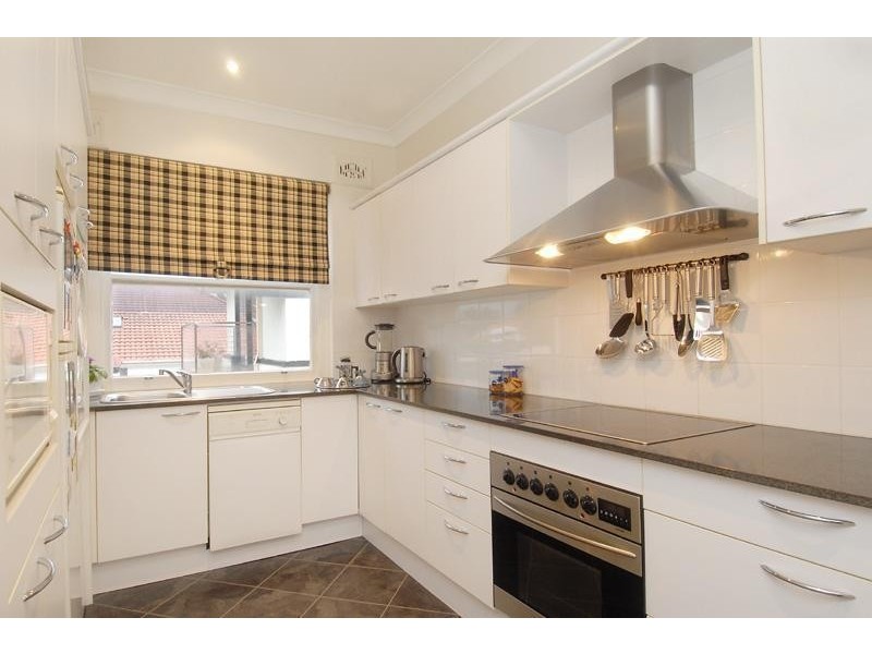 10/10 Warners Avenue, Bondi Beach NSW 2026