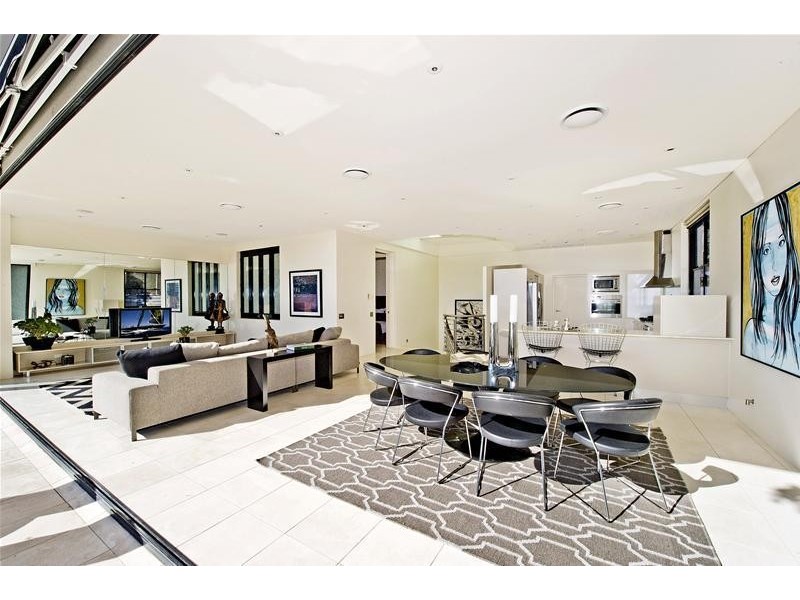 2/4 Etham Avenue, Darling Point NSW 2027