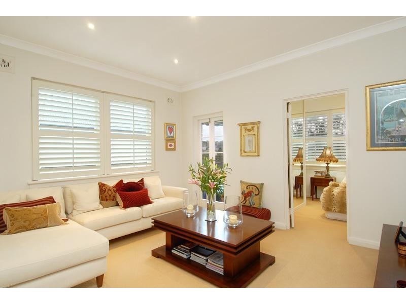 10/10 Warners Avenue, Bondi Beach NSW 2026