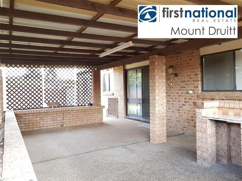 20 Avon Place, St Clair NSW 2759