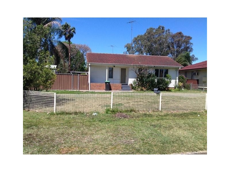 10 SYCAMORE Street, St Marys NSW 2760