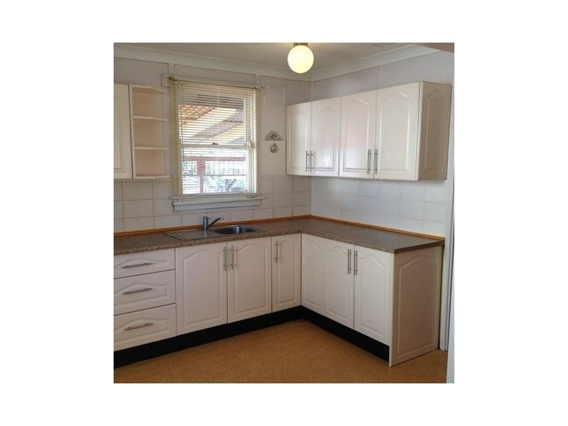 8 NELLA DAN Avenue, Tregear NSW 2770