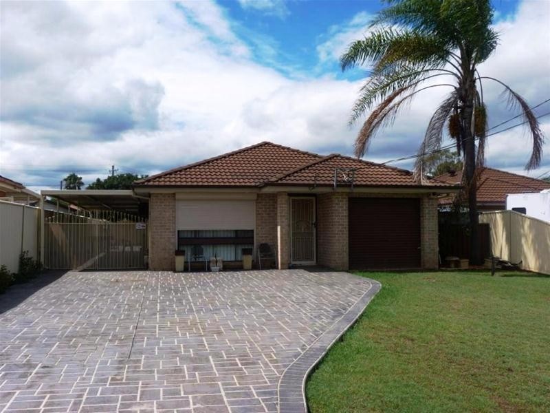 16 Clucas Road, Dharruk NSW 2770